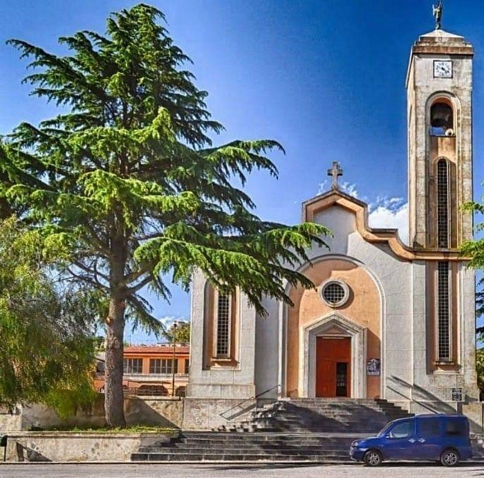 Facciata Parrocchia Ss. Crocifisso di Pergusa
